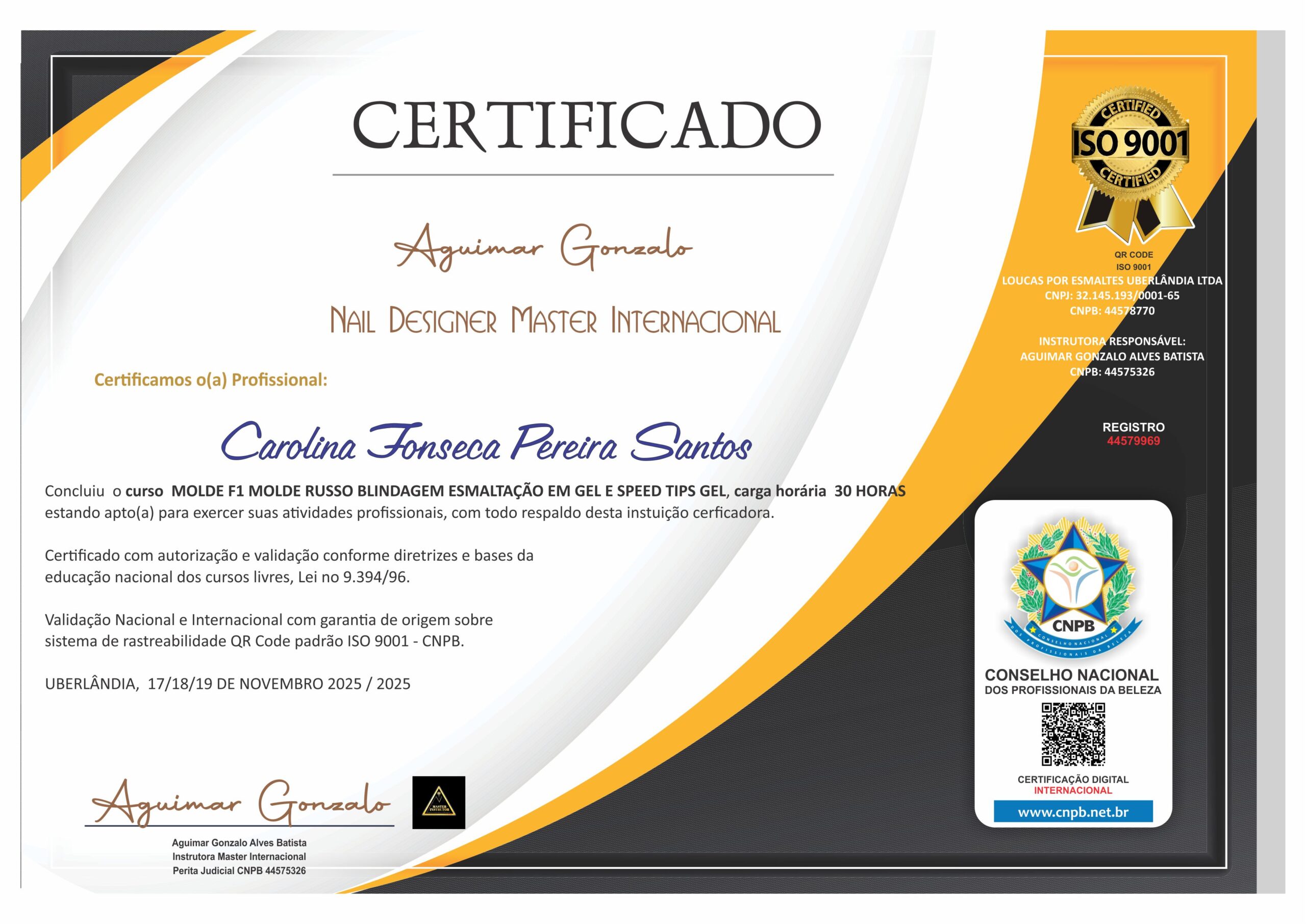 CAROLINA FONSECA PEREIRA SANTOS