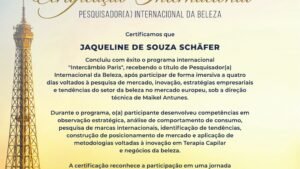 JAQUELINE DE SOUZA SCHÄFER