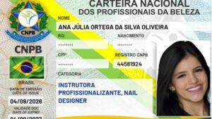 ANA JÚLIA ORTEGA DA SILVA OLIVEIRA